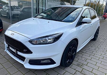 Ford Focus Lim. ST