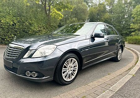 Mercedes-Benz E 220 CDI / TÜV 2027 /SCHECKHEFT/NAVI / KLIMA