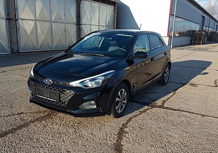 Hyundai i20 Advantage SHZ Tempomat Lenkradhzg Kamera DAB