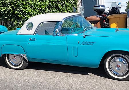 Ford Thunderbird