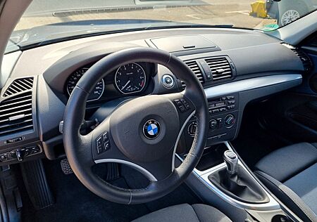 BMW 116i Edition Neu Kette , Inspections