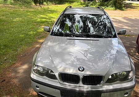 BMW 320i touring -