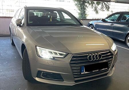 Audi A4 2.0 TDI S tronic sport sport