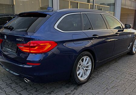 BMW 520d Panorama Leder LED Navi Pro Digital Tacho