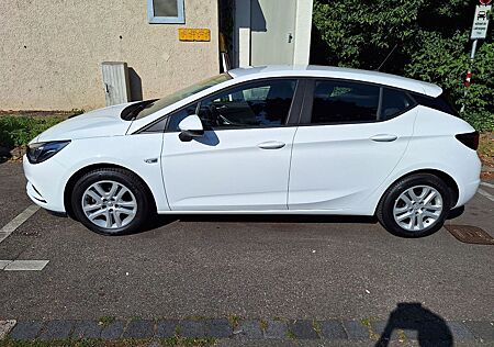 Opel Astra 1.4 Turbo Edition 92kW