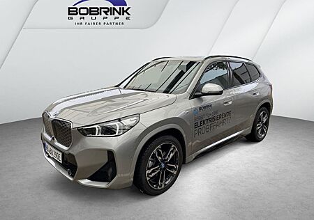 BMW iX1 20eDrive Elektro M Sport AHK Adap.LED Pano