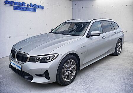BMW 330e Touring Aut. Sport Line