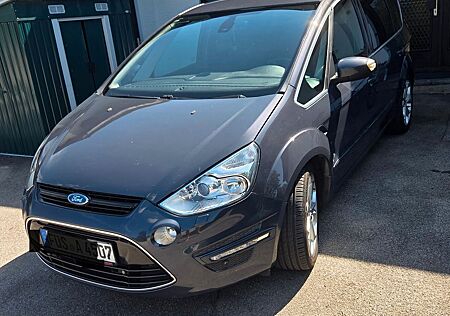 Ford S-Max 2,0 TDCi 120kW DPF Titanium Titanium