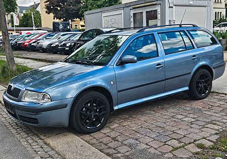 Skoda Octavia Combi Tour