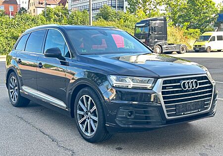 Audi Q7 3.0 TDI quattro 3 x S Line 7 sitzer