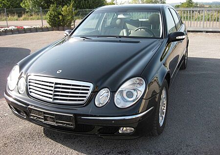 Mercedes-Benz E 320 Limousine, Elegance