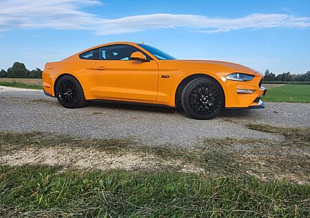 Ford Mustang 5.0 Ti-VCT V8