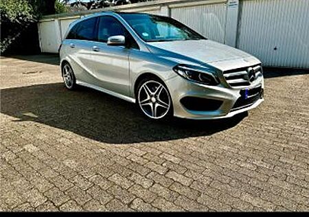 Mercedes-Benz B 250 4MATIC AMG Line AMG Line