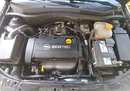 Opel Astra Caravan 1.6 Twinport 77kW -