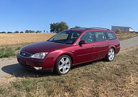 Ford Mondeo 2,5 V6 Ghia 5-tronic Ghia