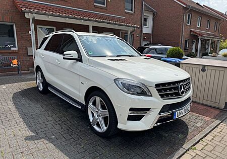 Mercedes-Benz ML 350 AMG Line Sportpaket BlueTEC 4MATIC -