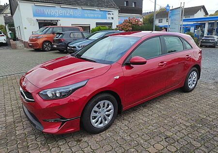 Kia Cee'd cee´d 1,5 T-GDI Vision SHZ/LHZ/NAVI/Kam/PDC