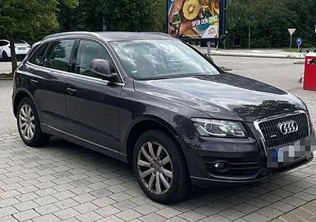 Audi Q5 2.0 TFSI S tronic quattro -