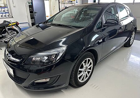 Opel Astra J Lim. 5-trg. Style