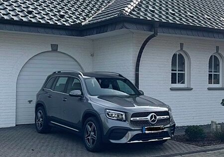 Mercedes-Benz GLB 200 AMG LINE