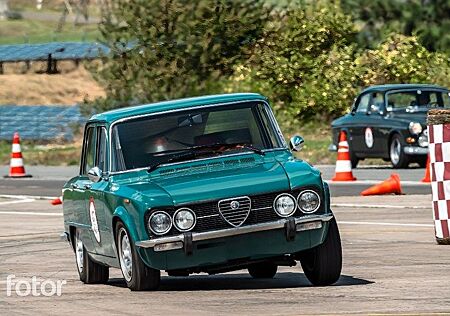 Alfa Romeo Giulia Super Nova Verde Grün