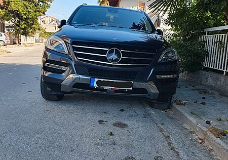 Mercedes-Benz ML 350 4MATIC -