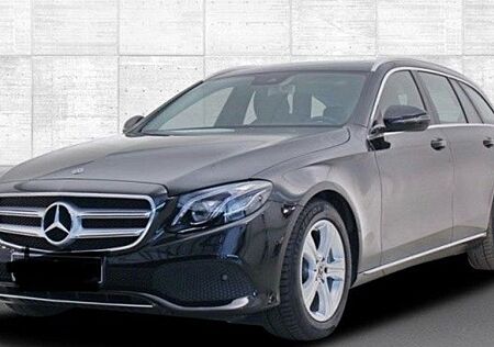 Mercedes-Benz E 220 d 4MATIC T Autom. -