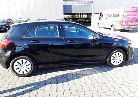 Mercedes-Benz A 180 d BlueEFFICIENCY Edition Edition