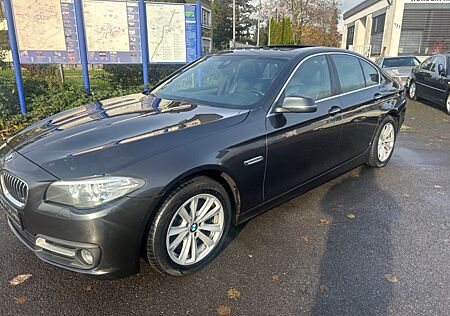 BMW 530d xDrive Euro 6 DIGITAL TACHO AHK LEDER AUTO