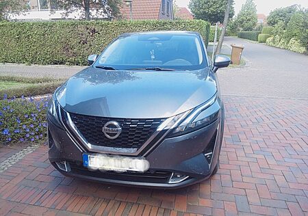 Nissan Qashqai 1.3 DIG-T MHEV 158PS Xtronic N-Conne...