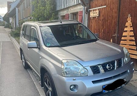 Nissan X-Trail 4x4 LE 2.0 dCi DPF 127kW LE