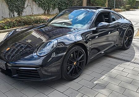 Porsche 992 992Carera 4 Coupe,ALU20/21,EGSD,SAA,Kamera,PDLS+