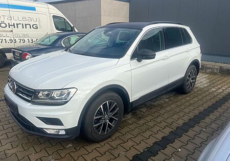VW Tiguan Volkswagen 2.0 TDI SCR BMT Comfortline NEUE Model