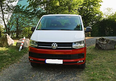VW T6 Multivan Volkswagen / unfallfrei / AHK / viele Extras