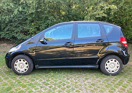 Mercedes-Benz A 150 Limousine Classic 95 PS 135.975 km BJ 2006