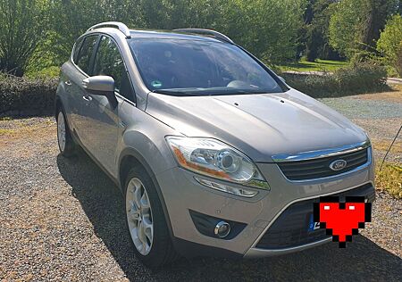 Ford Kuga 2,0 TDCi 2x4 103kW Titanium Titanium
