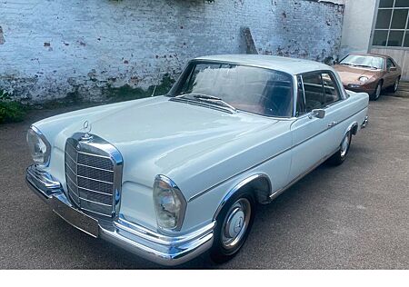 Mercedes-Benz 300 SE/C 112.021 Frame off Restauration Note 1
