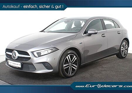 Mercedes-Benz A 250 e *1.Hand*Leder*Ambiente*Full Screen*