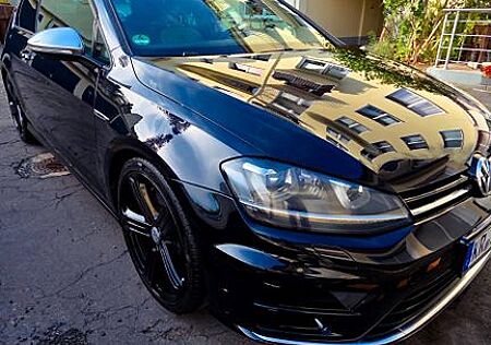 VW Volkswagen BMT 4MOTION VII 2.0TSI DSG,NAVI, PANO, PDC,19ZOL