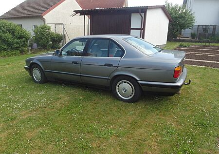 BMW 520i Oldtimer mit H-Kennzeichen