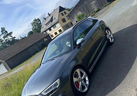 Audi RS3 2.5 TFSI S tronic quattro Sportback -