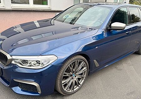 BMW M550 d xDrive Klima Navi PDC LED Tempomat