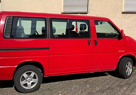 VW T4 Caravelle Volkswagen 2,5-l-Diesel TDI 75kW Standard