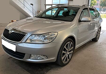 Skoda Octavia 1.4 TÜV Klima AHK PDC Klima SHZ Xenon 1A