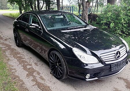 Mercedes-Benz CLS 500 Sammlerstück, Yokohama Felgen, top