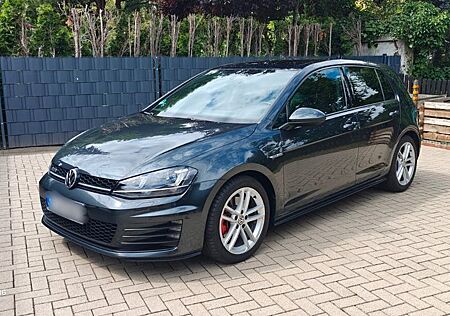 VW Golf Volkswagen 2.0 TDI DSG BMT GTD GTD