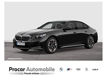 BMW 520i Limo. M Sport HuD+AHK+LED+Alarm+Komfortsitz