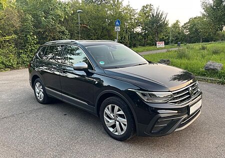 VW Tiguan Allspace Volkswagen 2.0 TDI SCR DSG Life 360/ACC/1.H