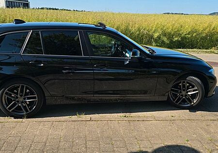 BMW 320i Touring Luxury Line Purity Luxury Line ...