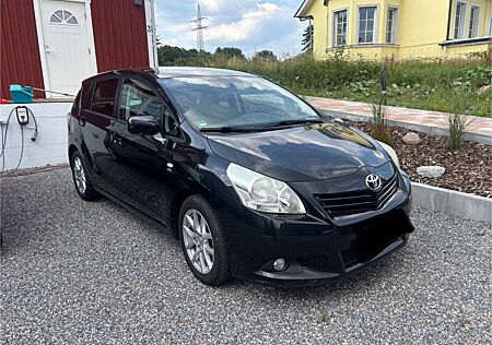 Toyota Verso 2.2l D-CAT Executive Executive